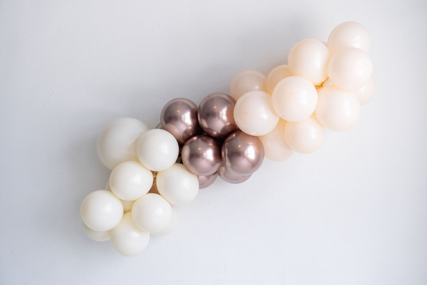 Bold and Bubbly Grab and Go Balloon Garland