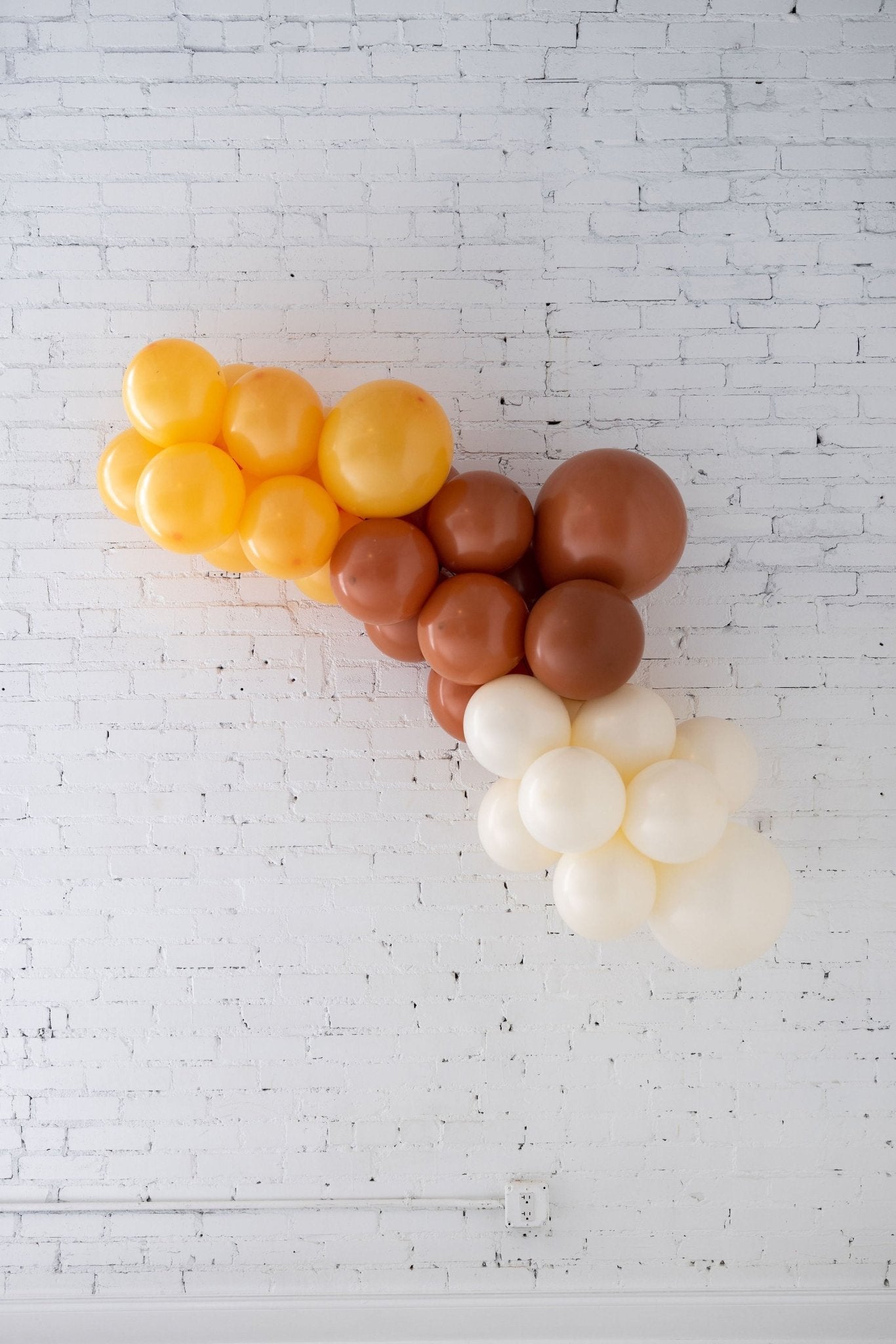 Autumn Harvest Grab and Go Balloon Garland - PaperGeenius