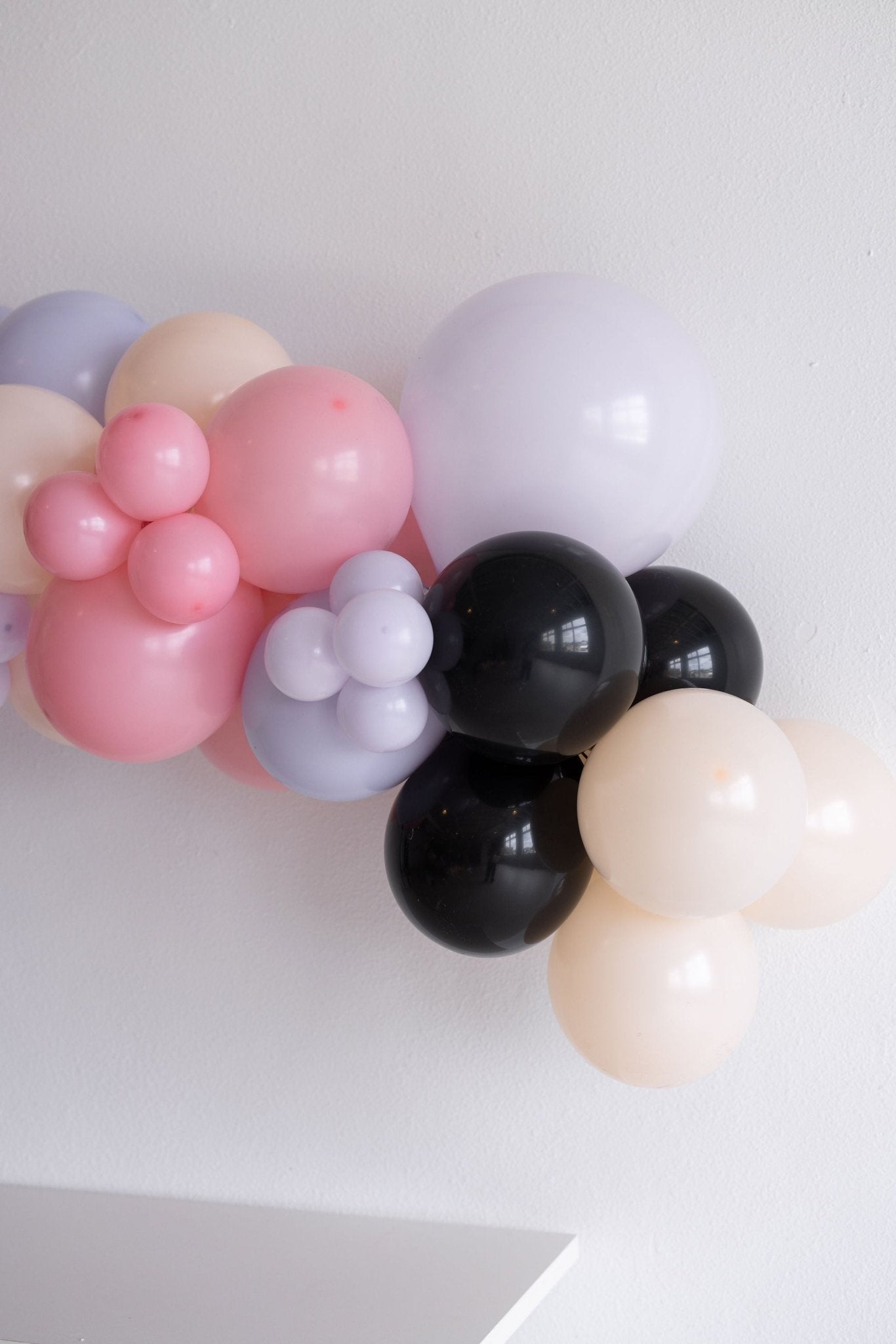 Pastel Spooktacular Grab and Go Balloon Garland - PaperGeenius