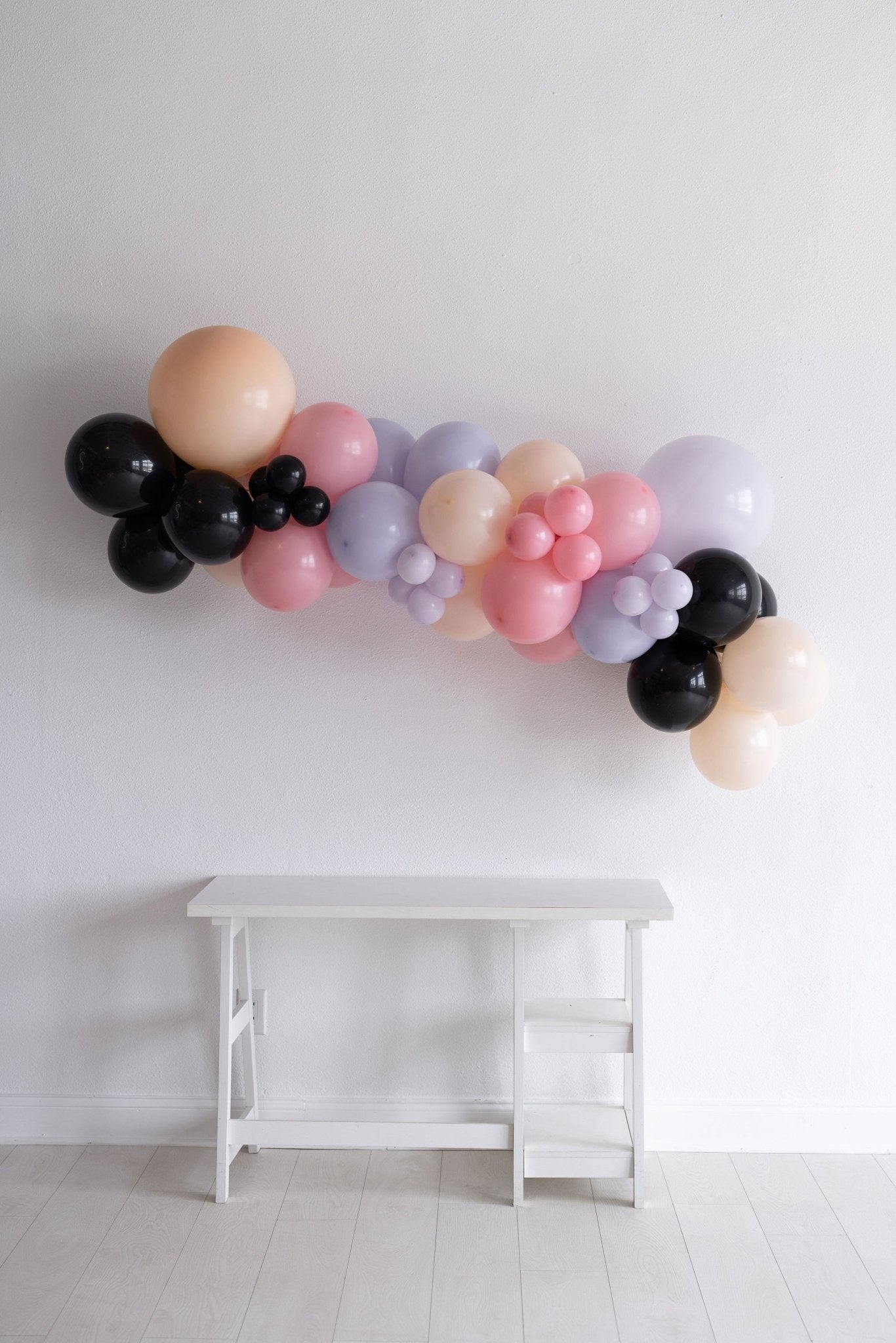 Pastel Spooktacular Grab and Go Balloon Garland - PaperGeenius